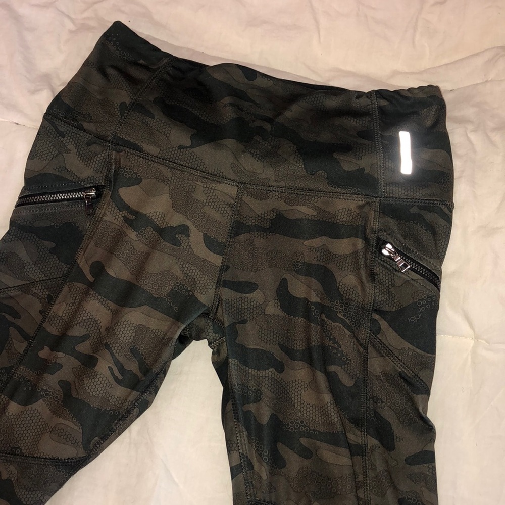 Camo leggings